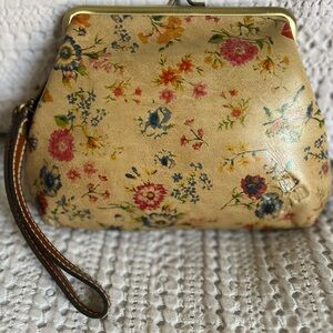 Patricia Nash wristlet with tags